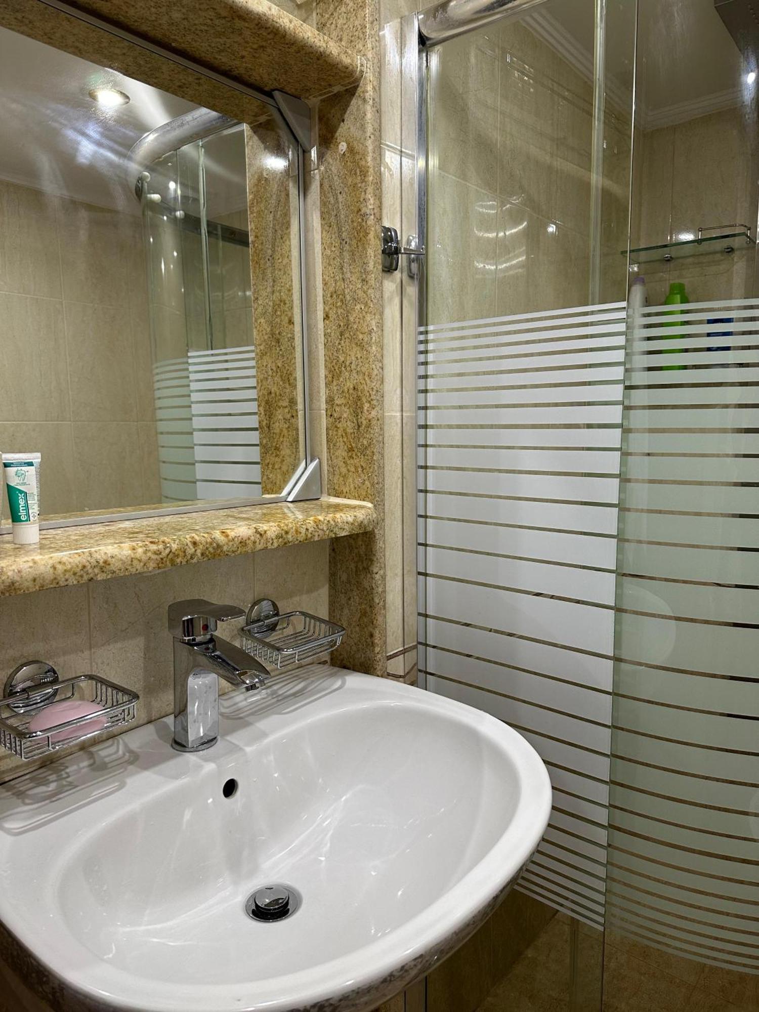 Apartamento Sea View Apartament. Luxury Area In Durres Beach. Exterior foto